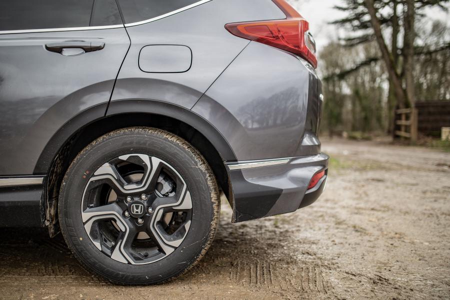 Детали экстерьера Honda CR-V Origin Edition 2018 года  (фото 15 из 27)